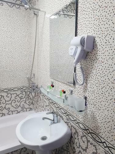 Sharq Plaza Hotel