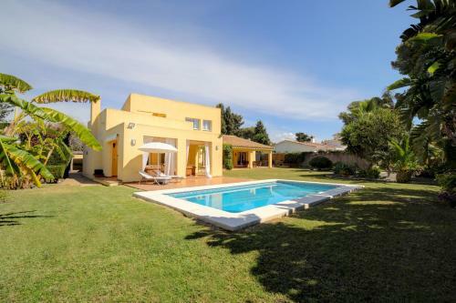 Villa 44b Calle de La Grulla