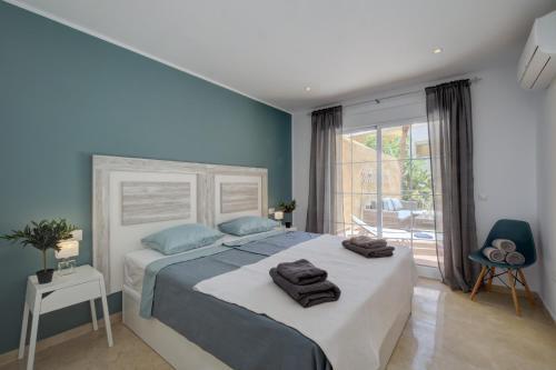 Wonderful Sunny Terrace Apartment (Pa 3-2)