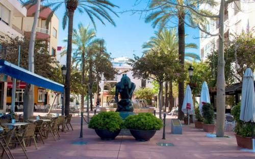 Apartamento First Line Beach Sea View Estepona