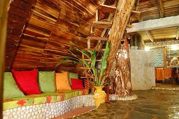 Chalet Tropical Village