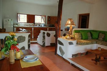 Chalet Tropical Village