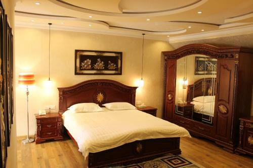 Hostal Atlas B&B Guest House