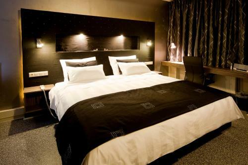 Bed & Breakfast Raadhuis Dinther Suites