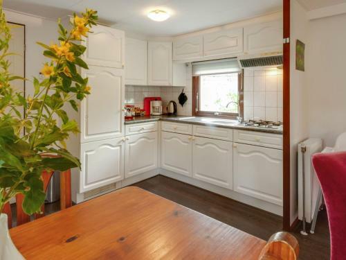Beautiful Chalet With Swimming Pool In Stegeren