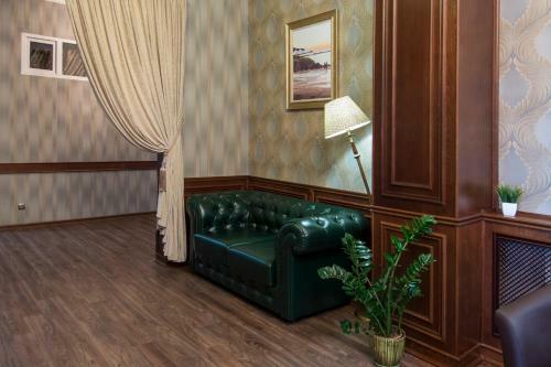 Seven Inn Boutique Hotel