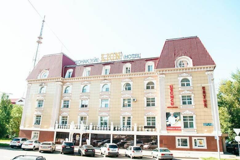 Lion Hotel