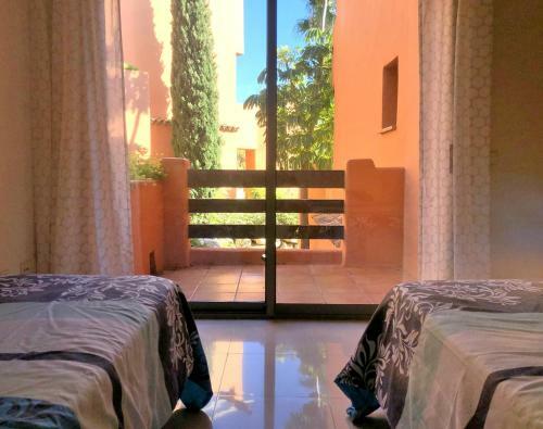 Excellent Holiday Apartment With Pool View