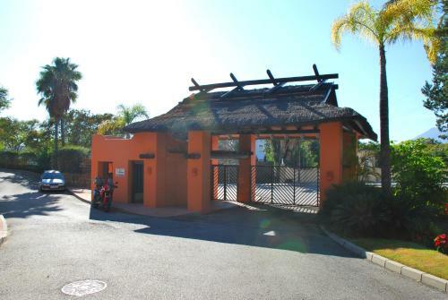 Excellent Holiday Apartment With Pool View