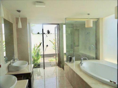 Villa Tropical Breeze 3bhk Bali Private Pool & Jacuzzi