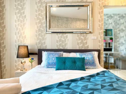 Bangtao Beach Apartment