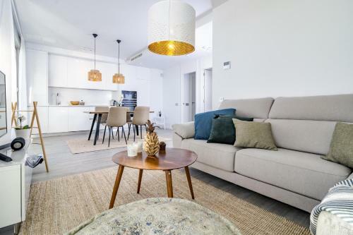 Lem- New 2 Bedroom Apartment In Le Mirage