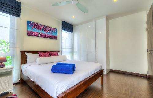 Villa Andy With Pool And 800 M Away From Beach