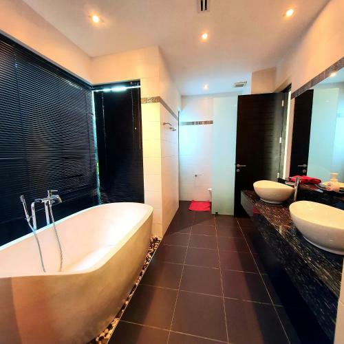 Diamond 3 Bed Pool Villa