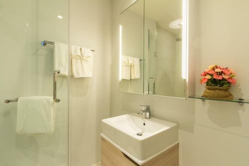 Cozy Apartment 7 Min Walk From Bangtao Beach