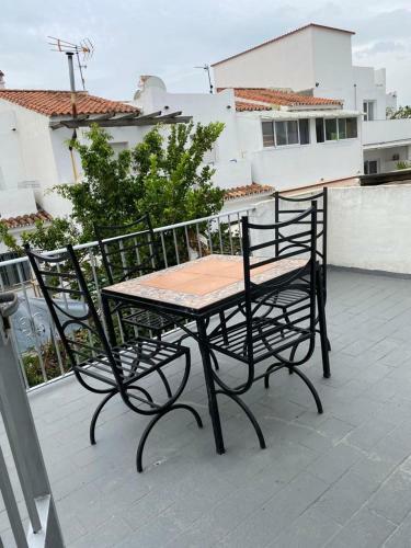 A Family Home Away From Home (Work, Play & Relax)