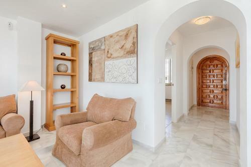 Front Sea View Apartment Estepona