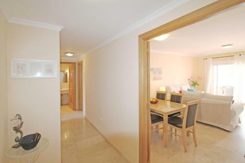 Luxury, Spacious 2 Bed Apartment