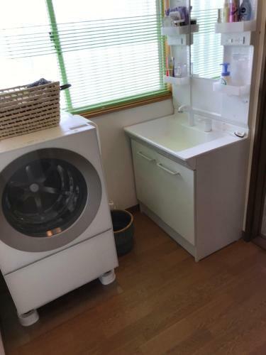 Hostal F.stic?house