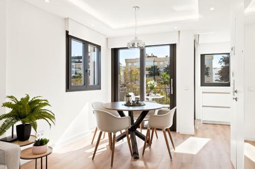 Sunny Modern Apartment Perfect Located