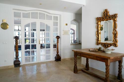 Huge Golf And Spa Mansion 8 Min From Puerto Banus