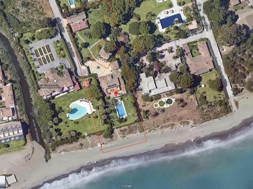 1077 Beach Villa El Paraiso