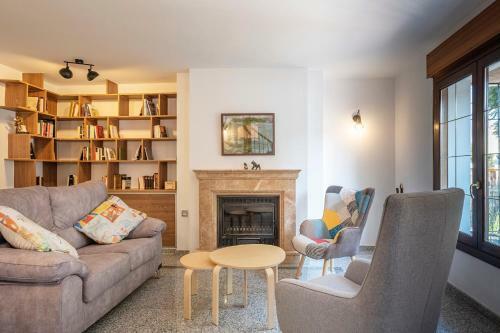 Tadawn Literary B&B