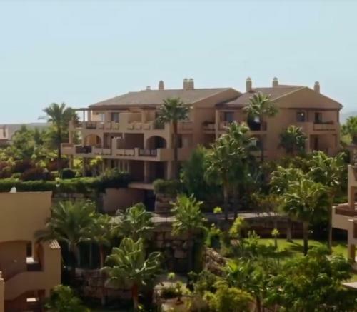 Luxury Apartment In Benahavis With Amazing Views