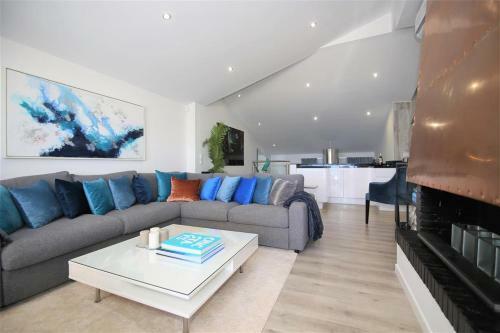 Beachhouse Galore