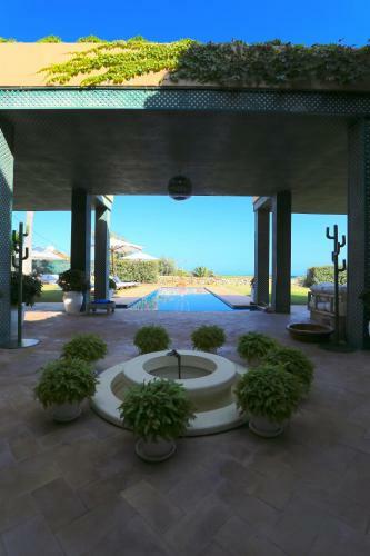 Las Ranas Casasola Beach Villa 15pax