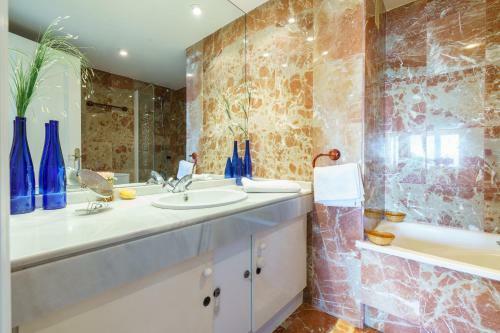 Estepona First Line Beach Apartment