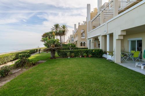 Estepona First Line Beach Apartment