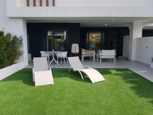 Modern Ground Floor Apartment