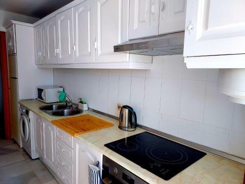 Apartamento En Primera L�nea de Playa En Estepona