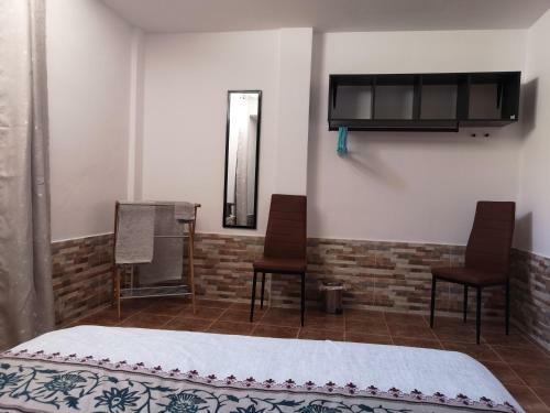 Villa With Serene Mountain Views. Spacious Garden With 10x5m Pool.