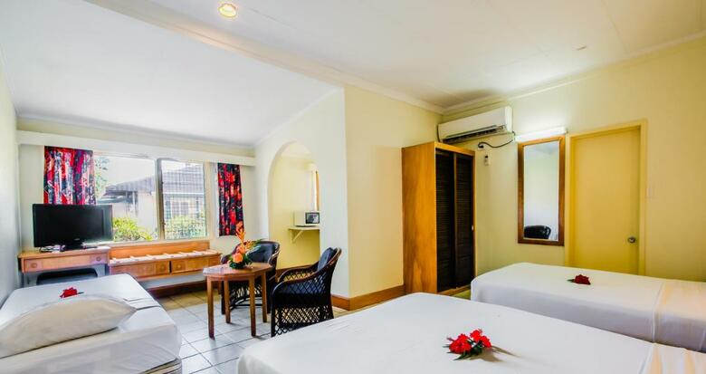 Tanoa Skylodge Hotel