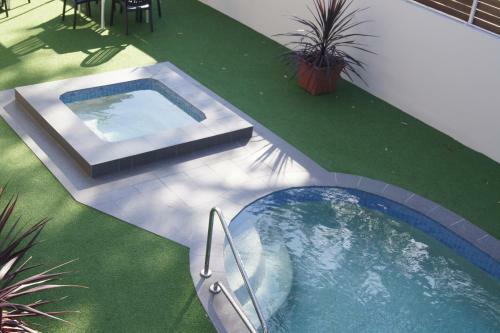 Aparthotel Noosa Parade Holiday Inn