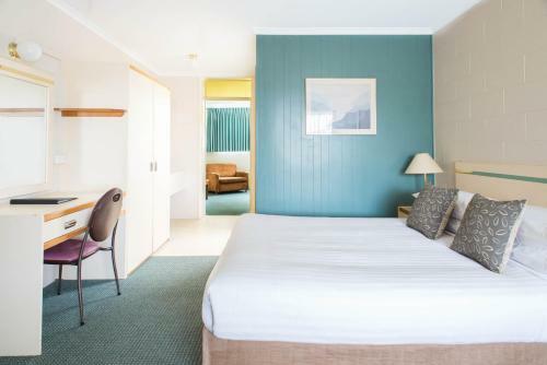 Sunrise Motor Inn