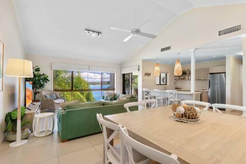 Hotel Culgoa Point Beach Resort