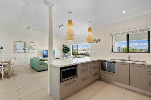 Hotel Culgoa Point Beach Resort