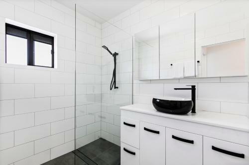 Hotel Culgoa Point Beach Resort