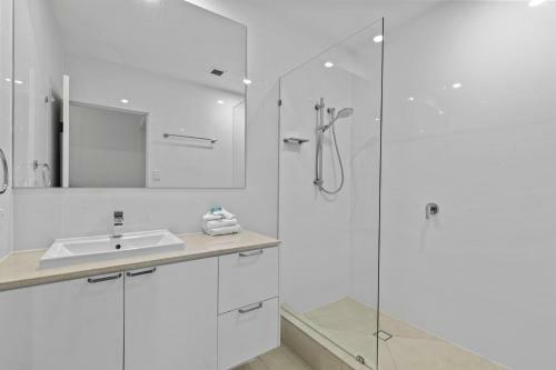 Hotel Culgoa Point Beach Resort