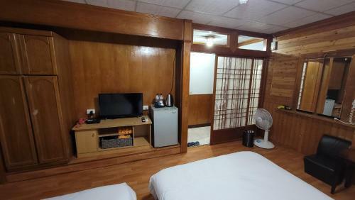 Hotel ?????????