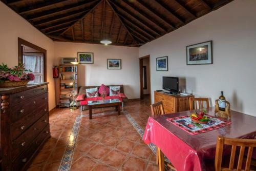 Casa Los Tajinastes