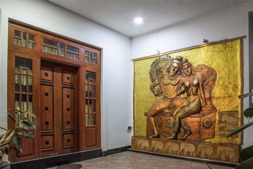 Hostal Gold Crown Residence