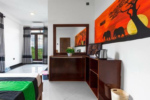 Hostal Gold Crown Residence