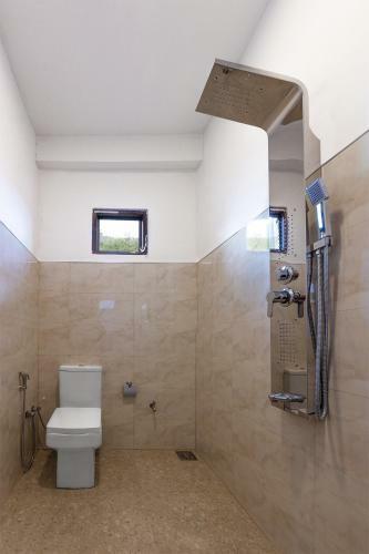 Hostal Gold Crown Residence