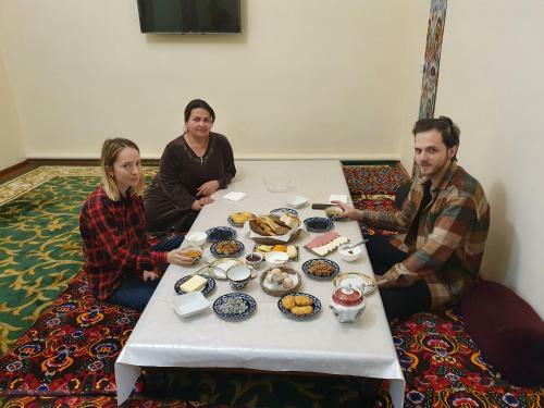 Hostal Deshon Qala Guest House