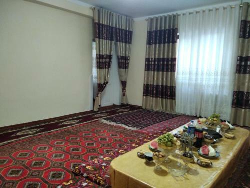 Hostal Guest House Art Postindoz