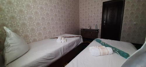 Hostal Guest House Art Postindoz